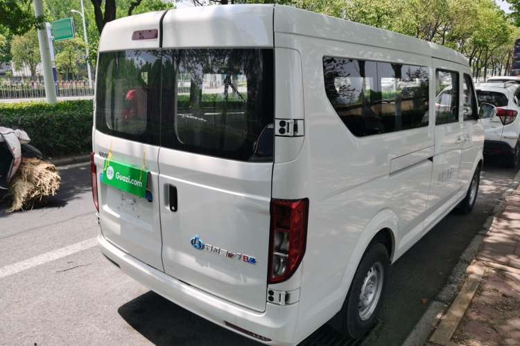 Used CHANGAN KUAYUE Xing V7 EV 2024 316 km Luxury Dual-Door Version 6 Seats Rear Right 45 Deg