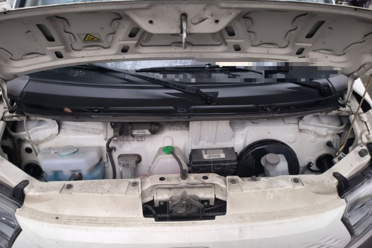 Used CHANGAN KUAYUE Xing V7 EV 2022 High-End Model with 240 km Engine Bay