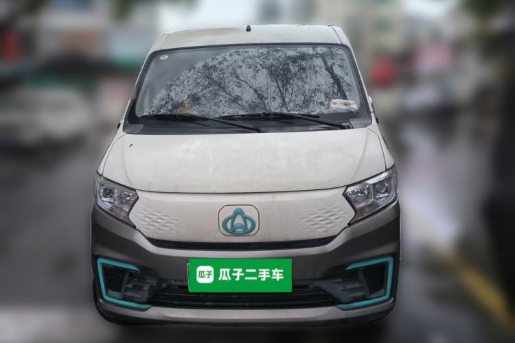 Used CHANGAN KUAYUE Xing V7 EV 2022 High-End Model with 240 km Front