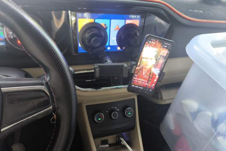 Used CHANGAN KUAYUE Xing V7 EV 2022 High-End Model with 240 km Audio And AC Panel