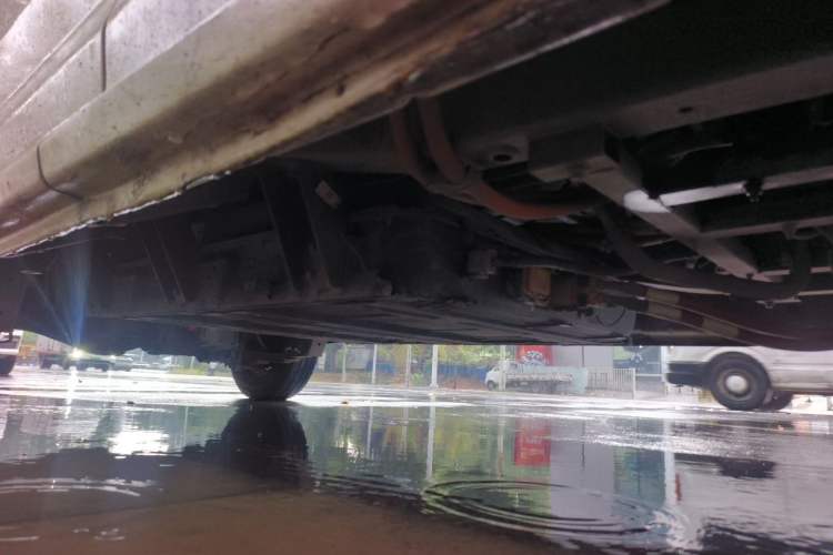 Used CHANGAN KUAYUE Xing V7 EV 2022 High-End Model with 240 km Chassis Front Right