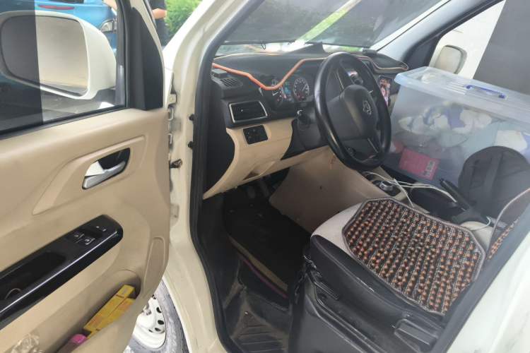 Used CHANGAN KUAYUE Xing V7 EV 2022 High-End Model with 240 km Driver Seat
