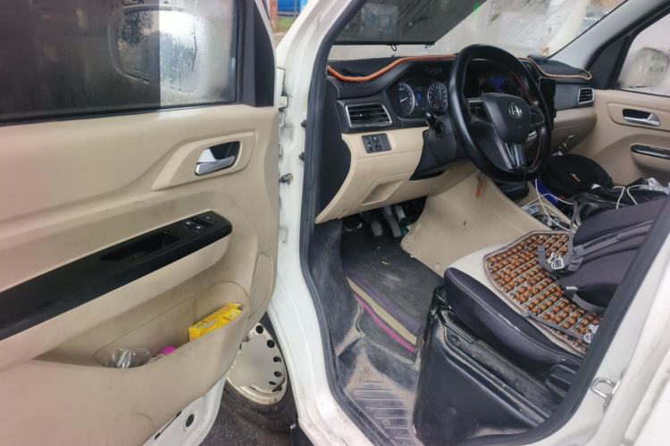 Used CHANGAN KUAYUE Xing V7 EV 2022 High-End Model with 240 km Driver Seat