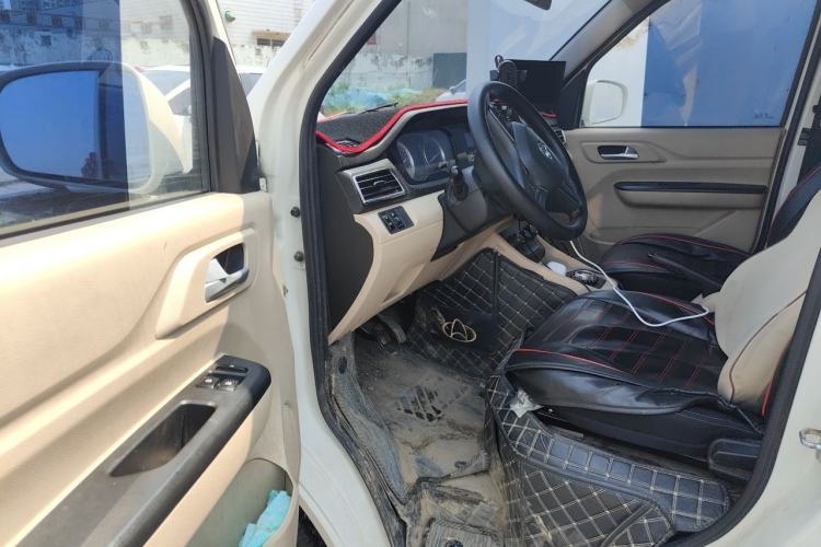 Used CHANGAN KUAYUE Xing V7 EV 2022 Standard Model 240 km Driver Seat