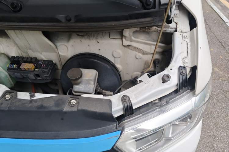 Used CHANGAN KUAYUE Xing V7 EV 2022 Standard Model 240 km Engine Bay Left