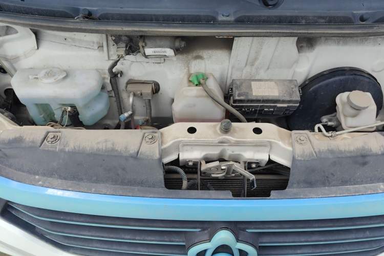 Used CHANGAN KUAYUE Xing V7 EV 2022 Standard Model 240 km Engine Bay