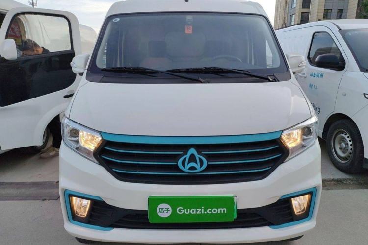 Used CHANGAN KUAYUE Xing V7 EV 2022 High-End Model with 240 km Exterior 2