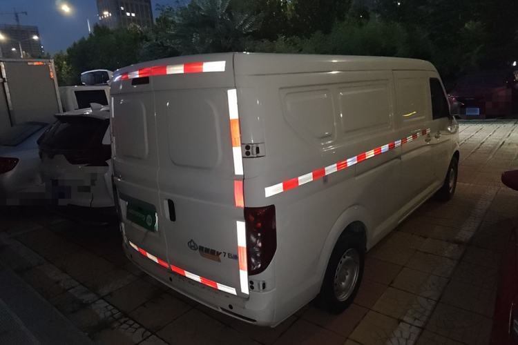 Used CHANGAN KUAYUE Xing V7 EV 2022 Standard Model 240 km Exterior 5