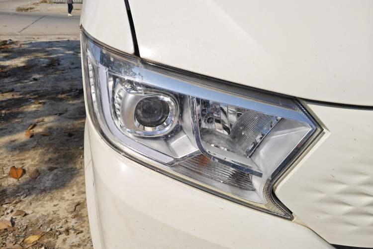 Used CHANGAN KUAYUE Xing V7 EV 2022 Standard Model 240 km Exterior 6