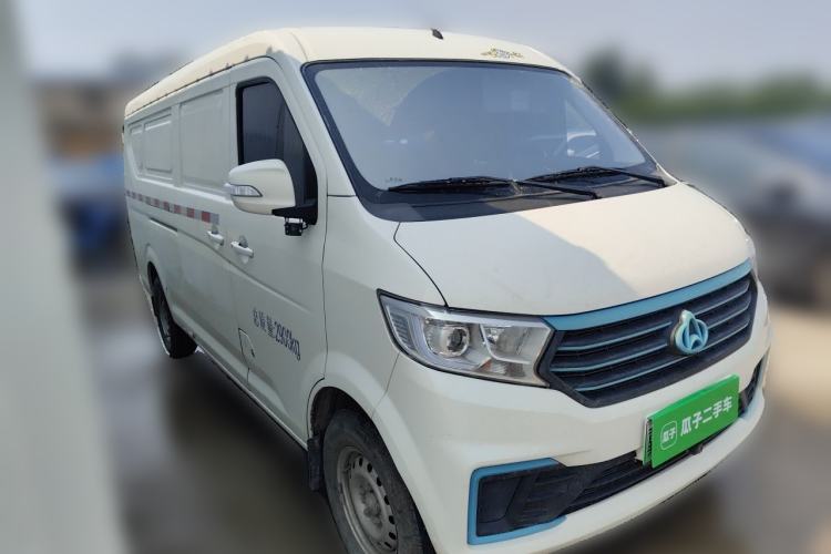 Used CHANGAN KUAYUE Xing V7 EV 2022 Standard Model 240 km Front Right 45 Deg