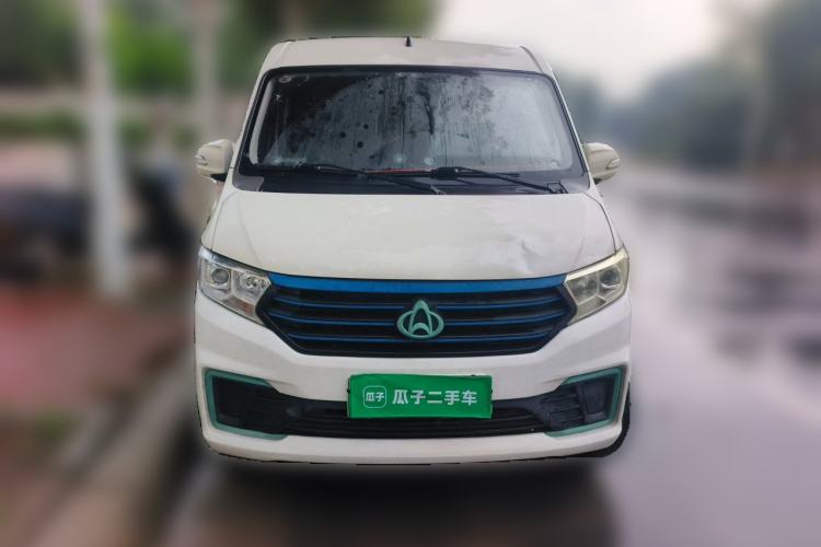 Used CHANGAN KUAYUE Xing V7 EV 2022 High-End Model with 240 km Front