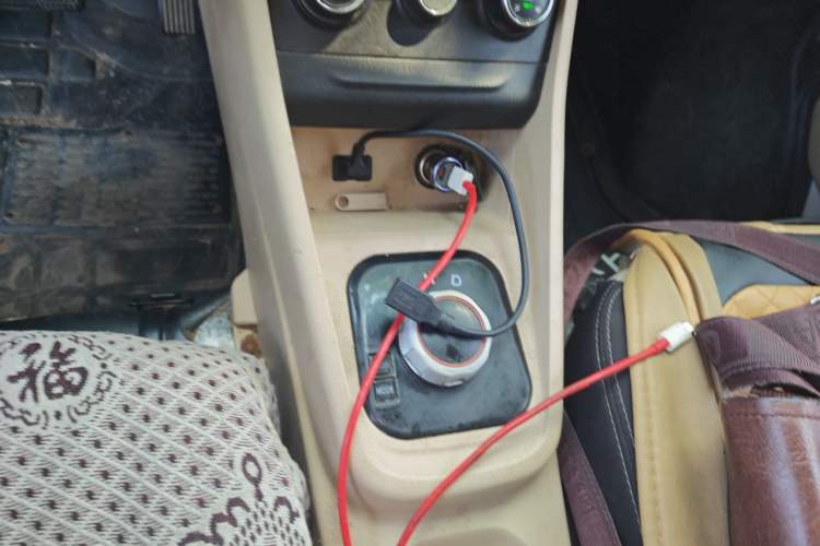 Used CHANGAN KUAYUE Xing V7 EV 2022 Standard Model 270km Gear Lever