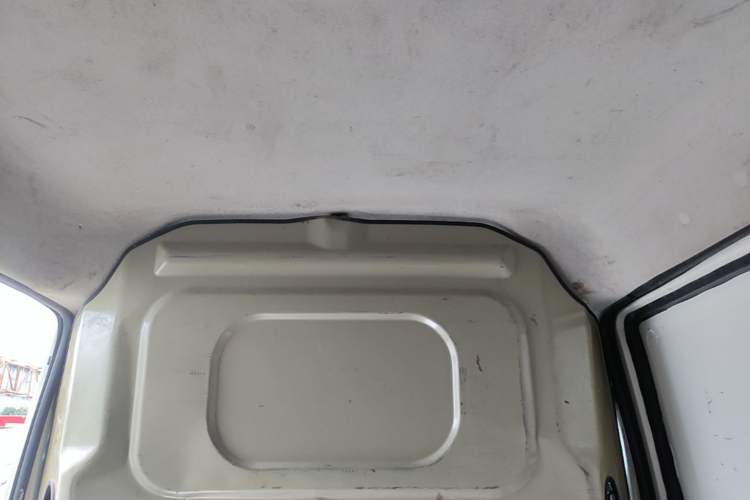 Used CHANGAN KUAYUE Xing V7 EV 2022 High-End Model with 240 km Headliner