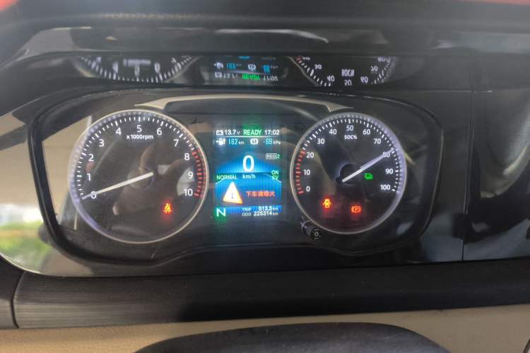 Used CHANGAN KUAYUE Xing V7 EV 2022 High-End Model with 240 km Instrument Cluster