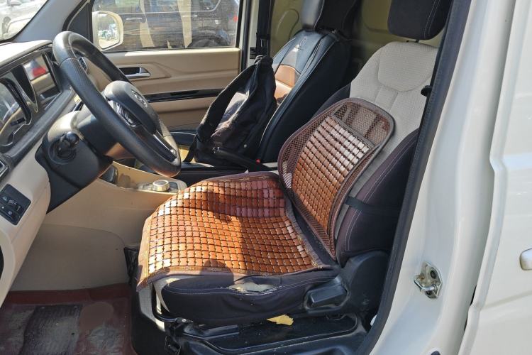 Used CHANGAN KUAYUE Xing V7 EV 2022 Standard Model 240 km Left Front Seat