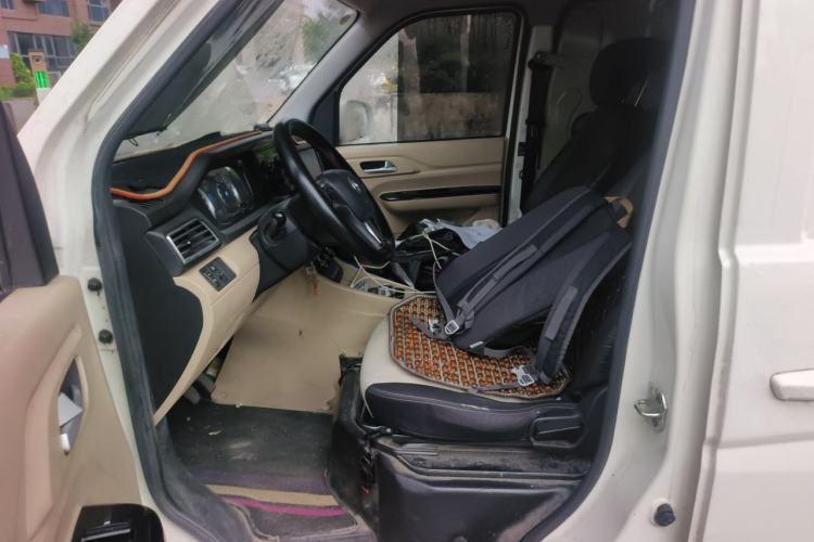 Used CHANGAN KUAYUE Xing V7 EV 2022 High-End Model with 240 km Left Front Seat