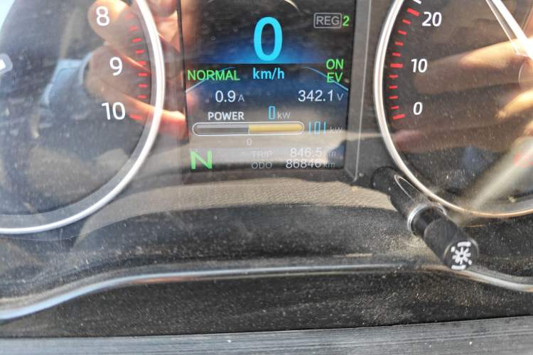 Used CHANGAN KUAYUE Xing V7 EV 2022 Standard Model 240 km Odometer Close Up
