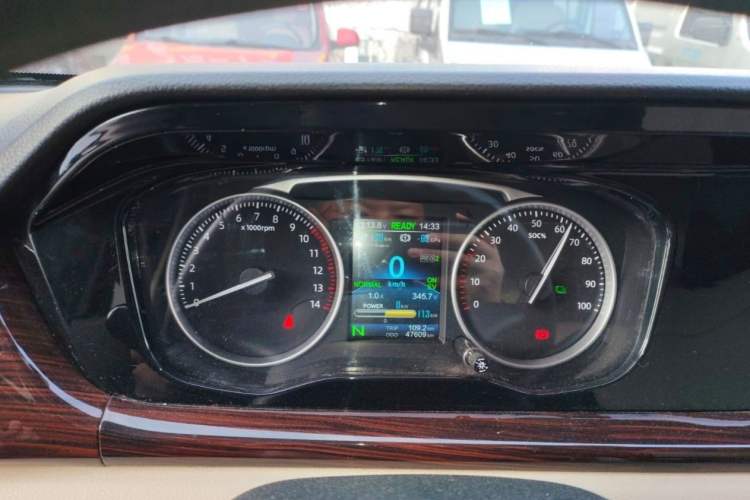Used CHANGAN KUAYUE Xing V7 EV 2022 High-End Model with 240 km Odometer Close Up