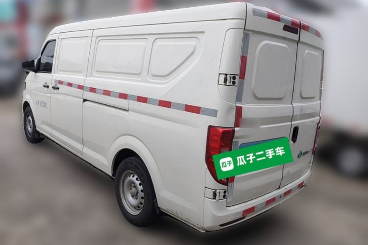 Used CHANGAN KUAYUE Xing V7 EV 2022 High-End Model with 240 km Rear Left 45 Deg