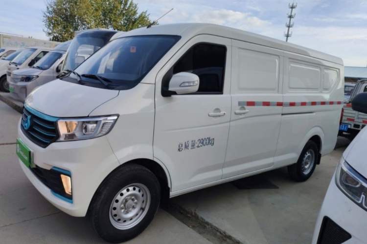 Used CHANGAN KUAYUE Xing V7 EV 2022 High-End Model with 240 km Roof