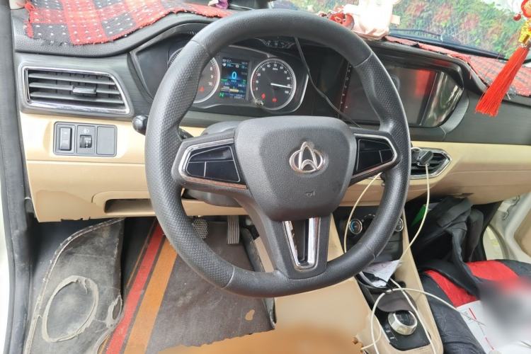 Used CHANGAN KUAYUE Xing V7 EV 2022 Standard Model 240 km Steering Wheel