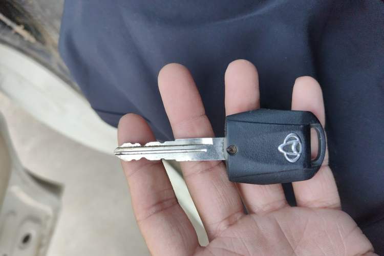 Used CHANGAN KUAYUE Xing V7 EV 2022 Standard Model 240 km Vehicle Key