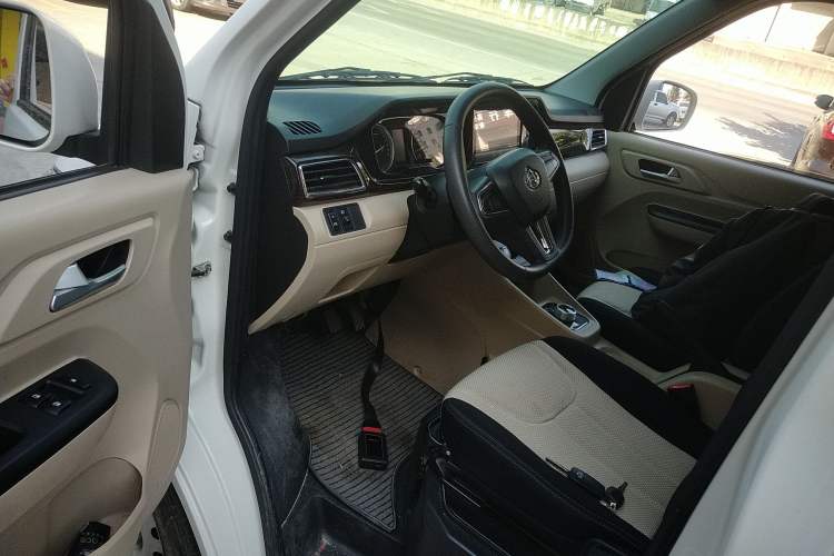 Used CHANGAN KUAYUE Xing V7 EV 2023 250km Double-Door Standard Version 2 Seats Driver Seat