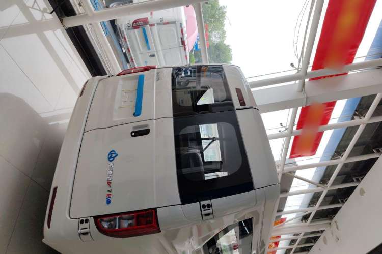 Used CHANGAN KUAYUE Xing V7 EV 2023 251 km Dual-Door Flagship Version 6 Seats Exterior 4