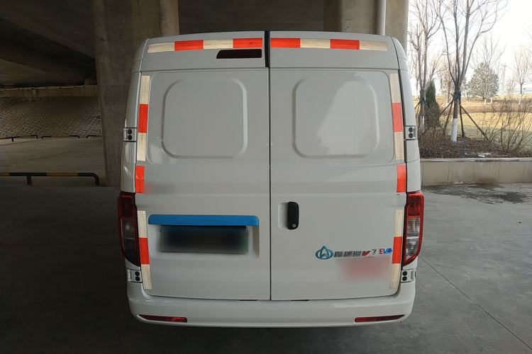 Used CHANGAN KUAYUE Xing V7 EV 2023 250km Dual-Door Smart Enjoyment Version 2 Seats Exterior 4