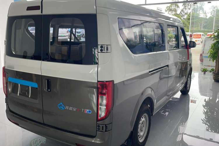 Used CHANGAN KUAYUE Xing V7 EV 2023 251 km Dual-Door Flagship Version 6 Seats Exterior 5