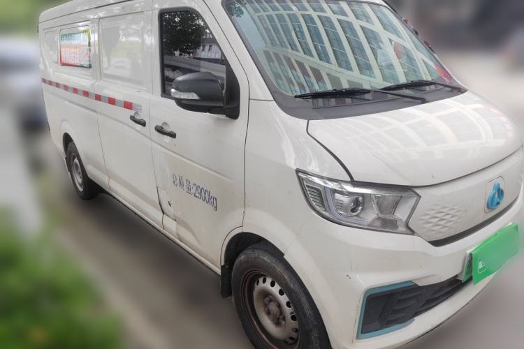 Used CHANGAN KUAYUE Xing V7 EV 2023 250km Dual-Door Smart Enjoyment Version 2 Seats Front Right 45 Deg