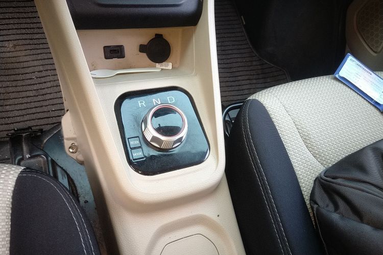 Used CHANGAN KUAYUE Xing V7 EV 2023 250km Double-Door Standard Version 2 Seats Gear Lever