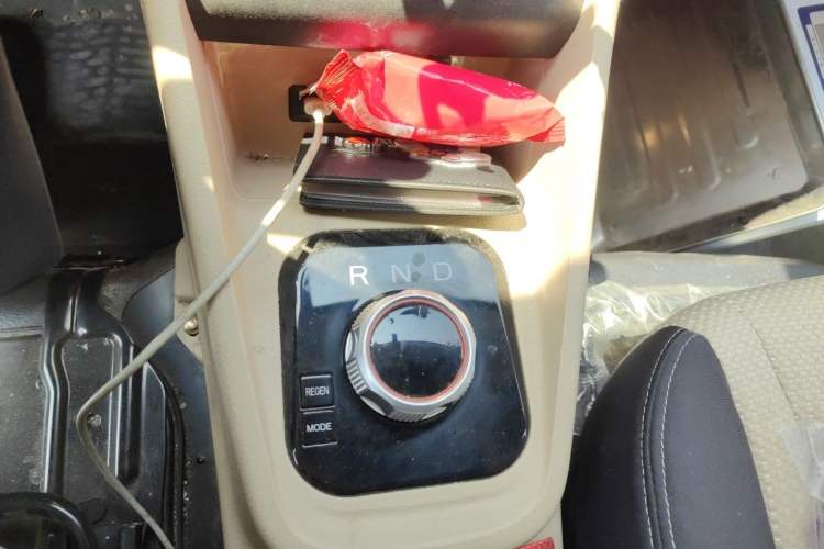 Used CHANGAN KUAYUE Xing V7 EV 2023 250km Dual-Door Smart Enjoyment Version 2 Seats Gear Lever