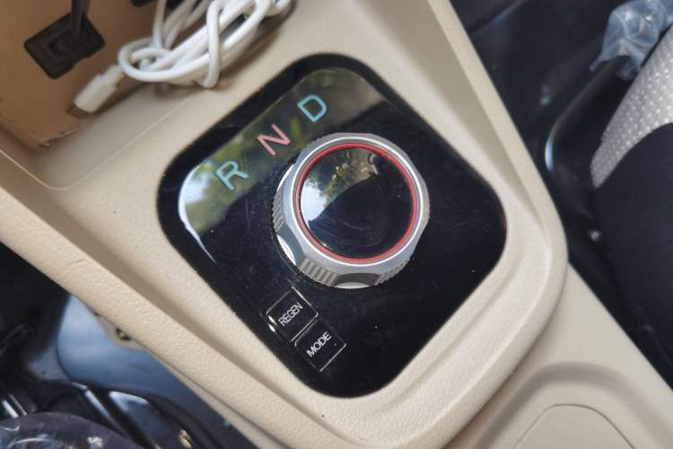 Used CHANGAN KUAYUE Xing V7 EV 2023 250km Double-Door Standard Version 2 Seats Gear Lever