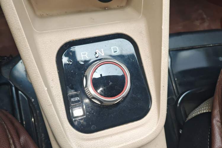 Used CHANGAN KUAYUE Xing V7 EV 2023 250km Dual-Door Smart Enjoyment Version 2 Seats Gear Lever