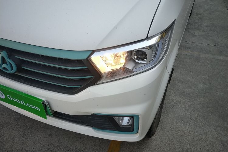 Used CHANGAN KUAYUE Xing V7 EV 2023 250km Double-Door Standard Version 2 Seats Left Front Headlight