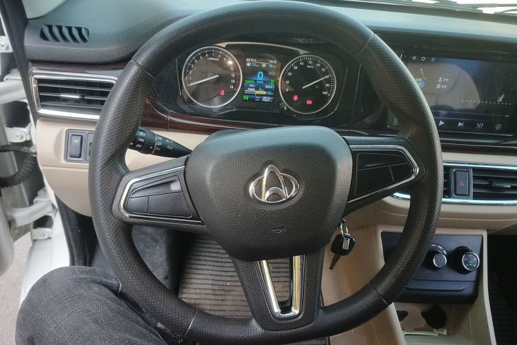 Used CHANGAN KUAYUE Xing V7 EV 2023 250km Double-Door Standard Version 2 Seats Steering Wheel