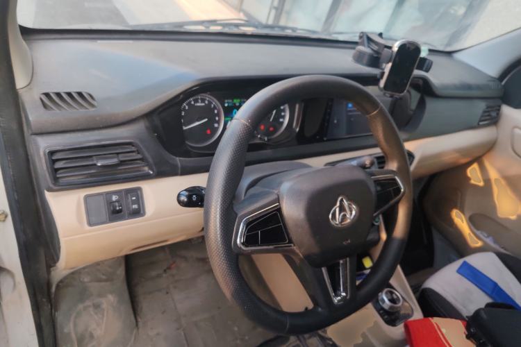 Used CHANGAN KUAYUE Xing V7 EV 2023 250km Dual-Door Smart Enjoyment Version 2 Seats Steering Wheel