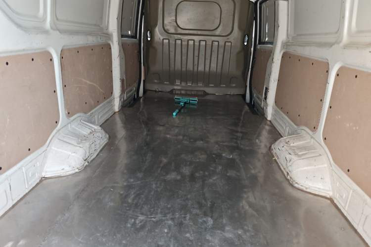 Used CHANGAN KUAYUE Xing V7 EV 2023 250km Dual-Door Smart Enjoyment Version 2 Seats Trunk