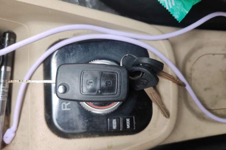 Used CHANGAN KUAYUE Xing V7 EV 2023 250km Dual-Door Smart Enjoyment Version 2 Seats Vehicle Key