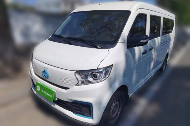 Used CHANGAN KUAYUE Xing V7 EV 2024 251 km Hatchback Comfort Version 6 Seats