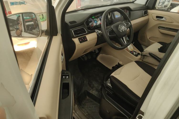Used CHANGAN KUAYUE Xing V7 EV 2024 316 km Luxury Dual-Door Version 7 Seats Driver Seat