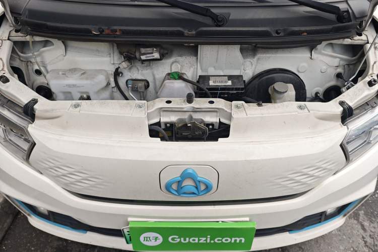 Used CHANGAN KUAYUE Xing V7 EV 2024 316 km Luxury Dual-Door Version 6 Seats Engine Bay