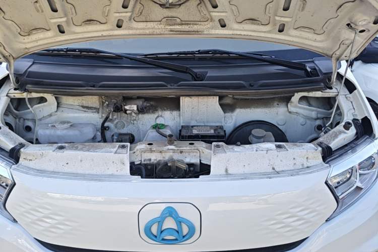 Used CHANGAN KUAYUE Xing V7 EV 2024 316 km Luxury Dual-Door Version 6 Seats Engine Bay