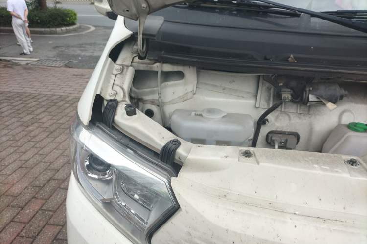 Used CHANGAN KUAYUE Xing V7 EV 2024 251 km Luxury Dual-Door Version 6 Seats Engine Bay Right