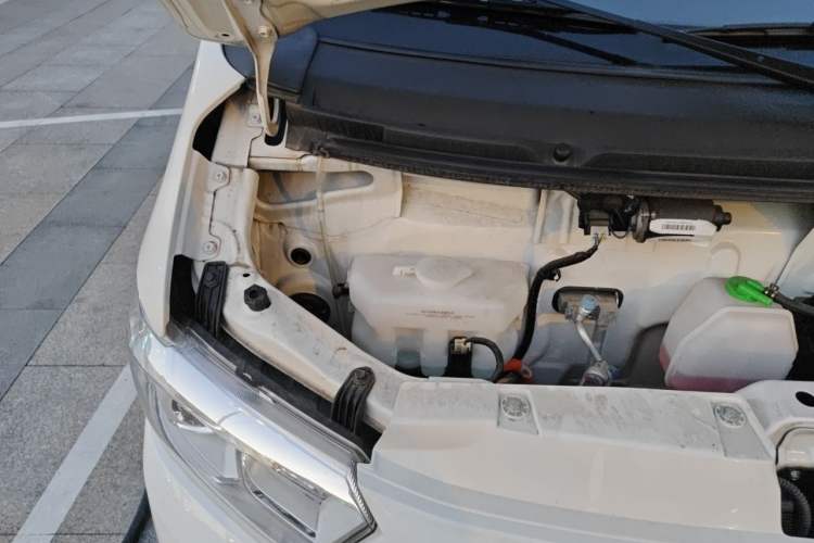 Used CHANGAN KUAYUE Xing V7 EV 2024 251 km Luxury Dual-Door Version 6 Seats Engine Bay Right