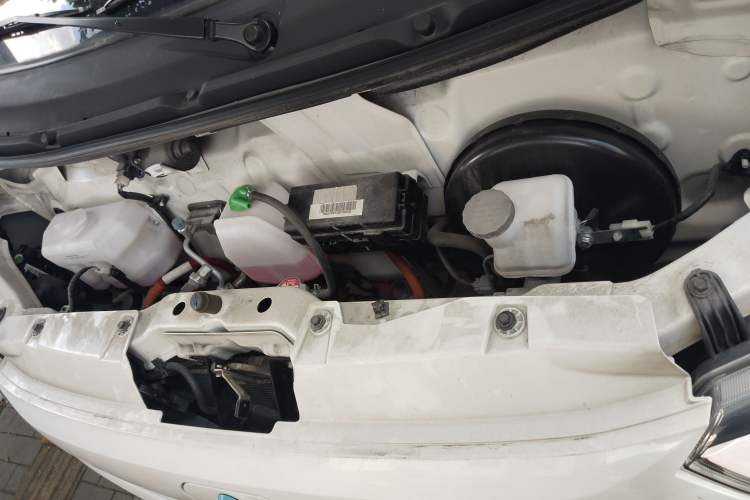 Used CHANGAN KUAYUE Xing V7 EV 2024 251 km Hatchback Comfort Version 6 Seats Engine Bay