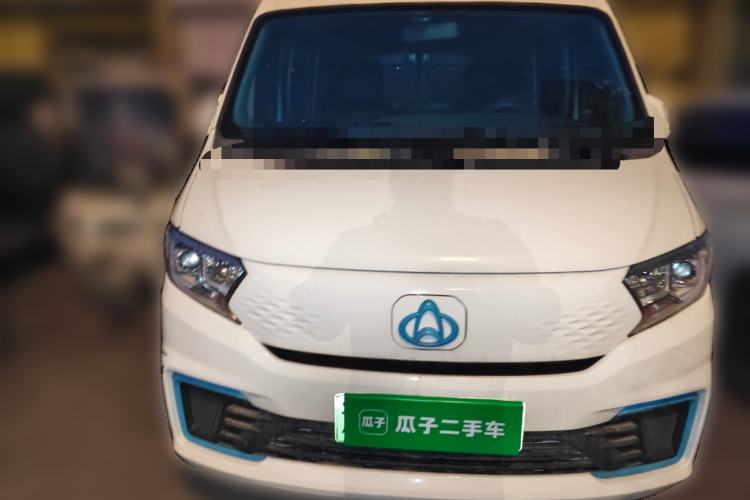 Used CHANGAN KUAYUE Xing V7 EV 2024 251 km Hatchback Comfort Version 6 Seats Exterior 1