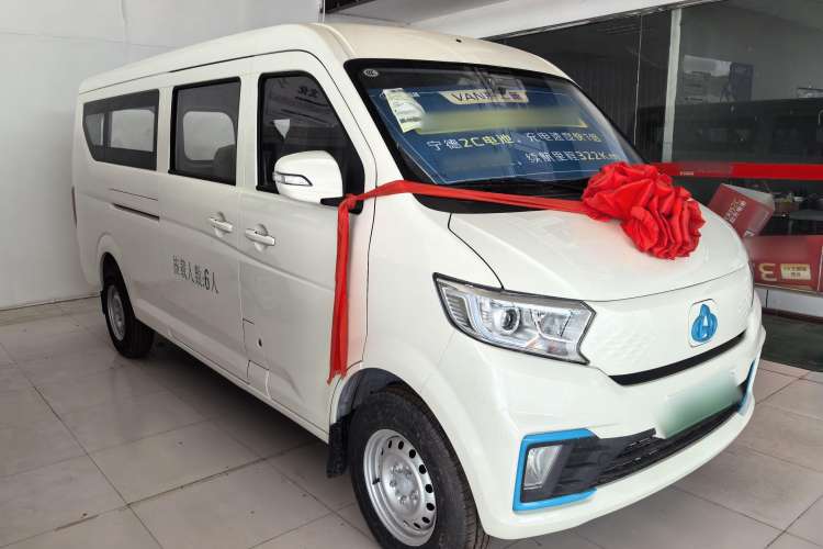 Used CHANGAN KUAYUE Xing V7 EV 2024 316 km Luxury Dual-Door Version 6 Seats Exterior 2