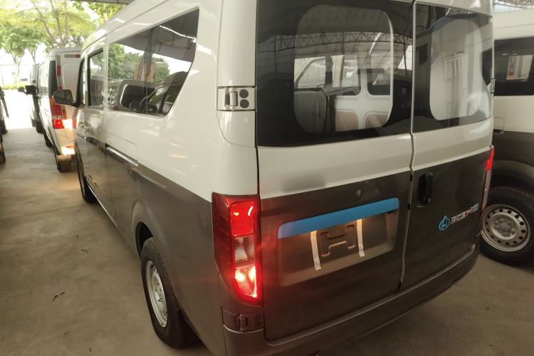 Used CHANGAN KUAYUE Xing V7 EV 2024 316 km Luxury Dual-Door Version 7 Seats Exterior 2